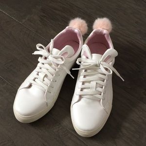 Madden Girl white bunny shoes 🐰